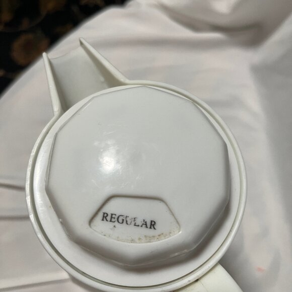 Carafe-2L insulated in white - Picture 3 of 11